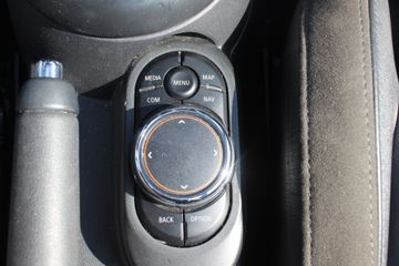 Voertuigafbeelding 24