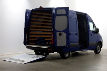 Voertuigafbeelding 2