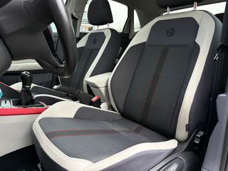 Voertuigafbeelding 32