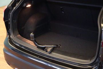 Voertuigafbeelding 3