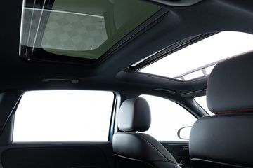 Voertuigafbeelding 8