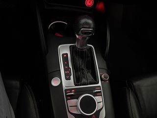 Voertuigafbeelding 35