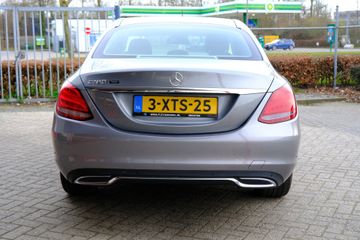 Voertuigafbeelding 7