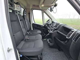 Voertuigafbeelding 6