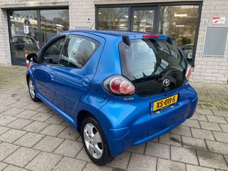 Voertuigafbeelding 9