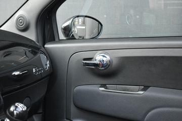 Voertuigafbeelding 9