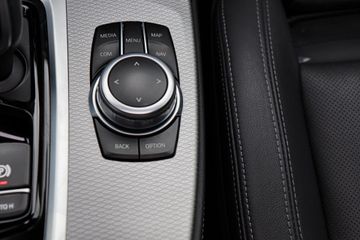 Voertuigafbeelding 16