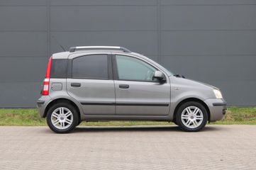 Voertuigafbeelding 9