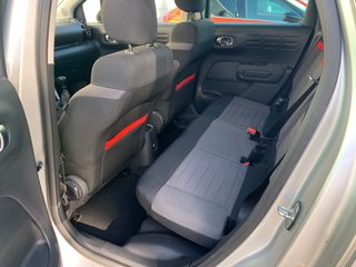 Voertuigafbeelding 30