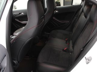 Voertuigafbeelding 27