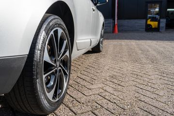 Voertuigafbeelding 15