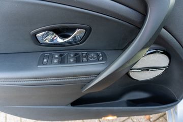 Voertuigafbeelding 21