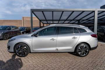 Voertuigafbeelding 3