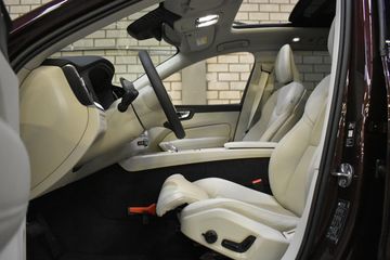 Voertuigafbeelding 15