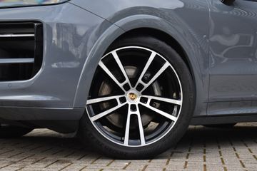 Voertuigafbeelding 6