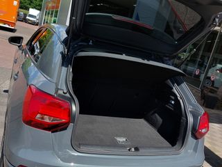 Voertuigafbeelding 32