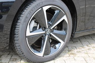 Voertuigafbeelding 12