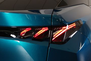 Voertuigafbeelding 8