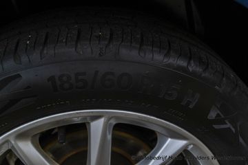 Voertuigafbeelding 10