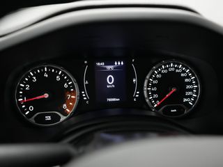 Voertuigafbeelding 10