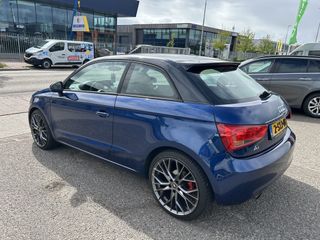 Voertuigafbeelding 2