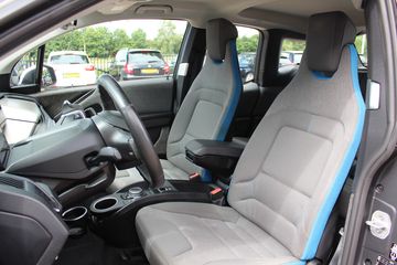 Voertuigafbeelding 4