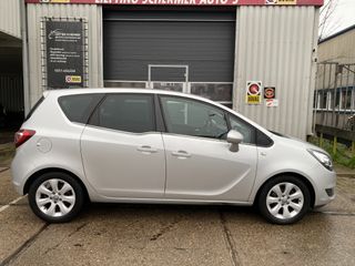 Voertuigafbeelding 12