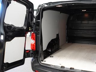 Voertuigafbeelding 33