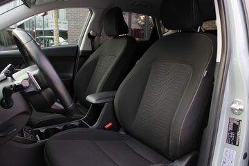 Voertuigafbeelding 8