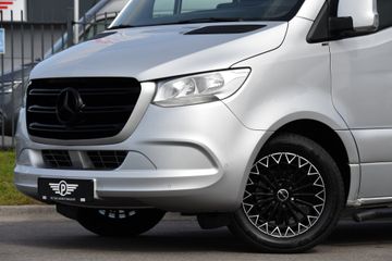 Voertuigafbeelding 6