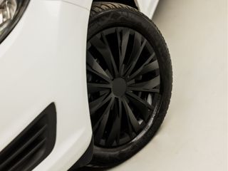 Voertuigafbeelding 12