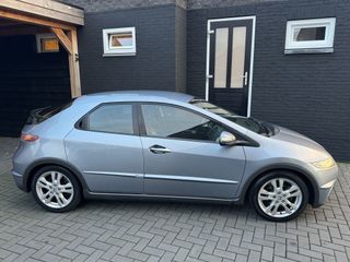 Voertuigafbeelding 5