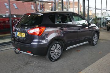 Voertuigafbeelding 4