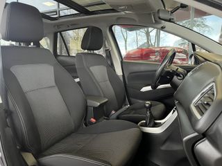 Voertuigafbeelding 8