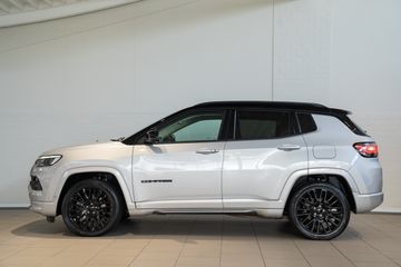 Voertuigafbeelding 4