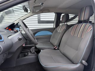 Voertuigafbeelding 7