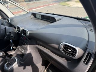 Voertuigafbeelding 38