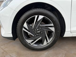 Voertuigafbeelding 13