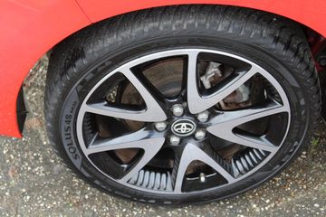 Voertuigafbeelding 4