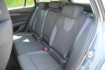 Voertuigafbeelding 104