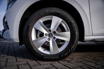 Voertuigafbeelding 6