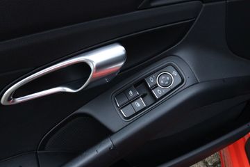 Voertuigafbeelding 26