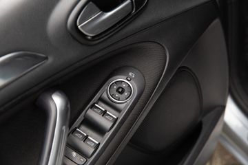 Voertuigafbeelding 18