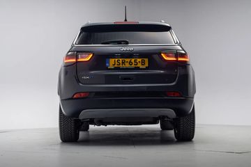 Voertuigafbeelding 32