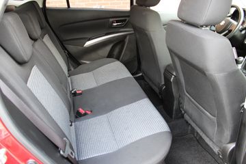 Voertuigafbeelding 9