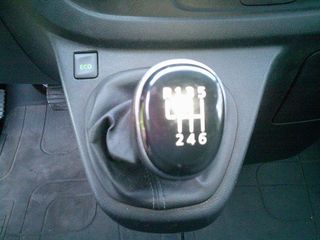 Voertuigafbeelding 12