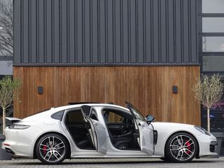 Voertuigafbeelding 3