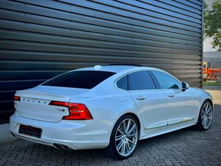 Voertuigafbeelding 3