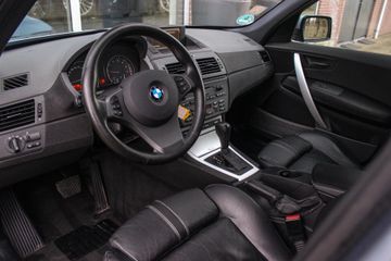 Voertuigafbeelding 12