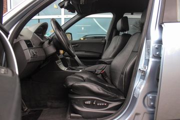 Voertuigafbeelding 13